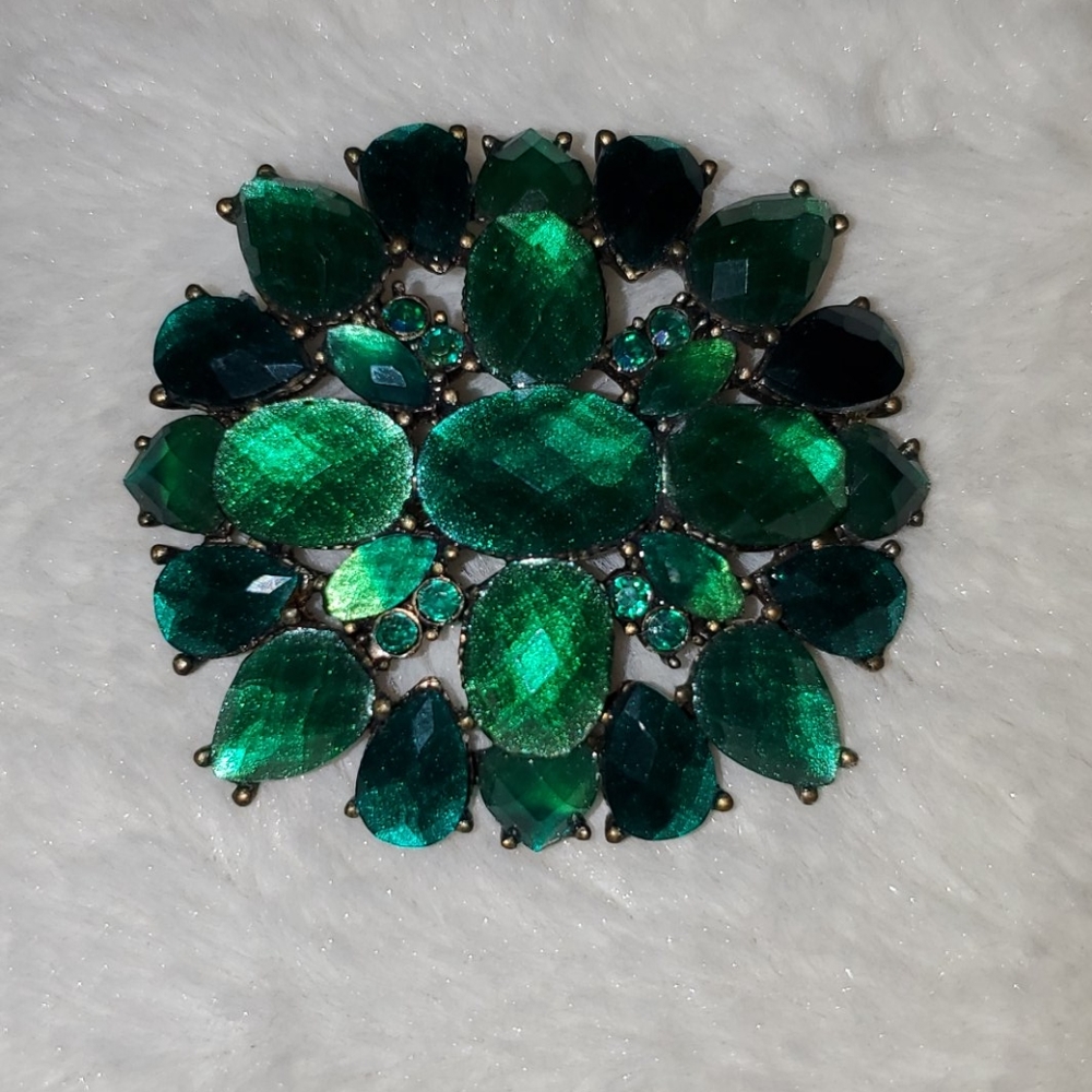 Vintage Green Brooch